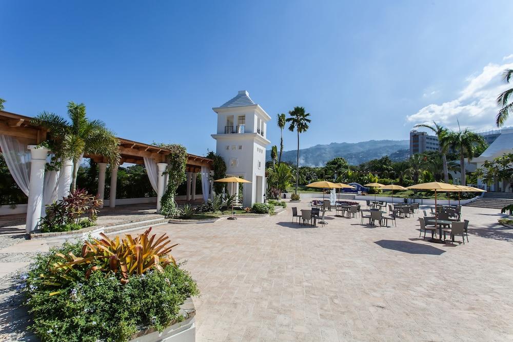 Nh Haiti El Rancho Port-au-Prince Exterior photo